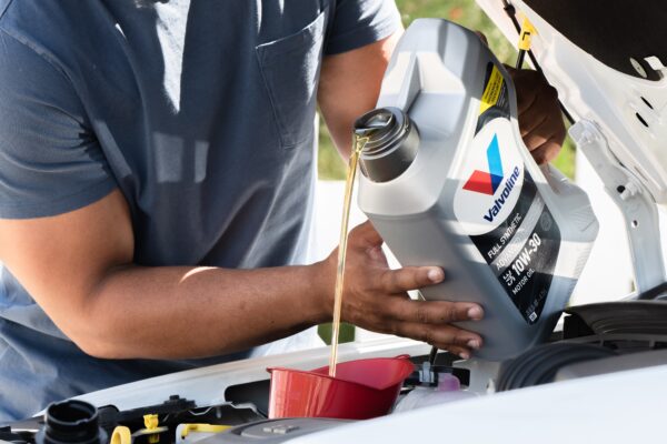 Reliable Oil Change Habits for Stronger Engines